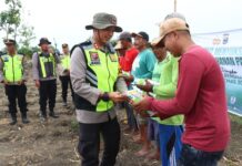 Sukseskan Asta Cita, Polres Bojonegoro Serahkan Bantuan Pertanian untuk Masyarakat