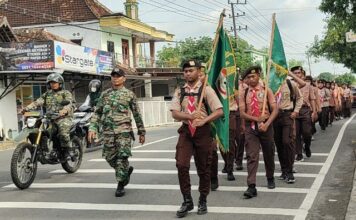 Peringati Hari Juang TNI-AD, Saka Wira Kartika Kodim Bojonegoro Jalan Kaki 20 kilometer