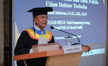 Kapolda Jabar Raih Gelar Doktor Lewat Disertasi “Cerita dari Mesuji”, Paparkan Kondisi Polisi di Tengah Konflik