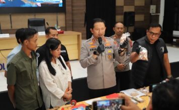 Polres Magetan Kembalikan Emas Senilai 1 Miliar, Pascatangkap 5 Tersangka Pembobol Toko