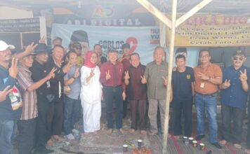 Bunda Indah Berjanji Akan Menjalankan Pemerintahan Dengan Benar Dan Bersih Ketika Gelar Ngopi Bareng Relawan