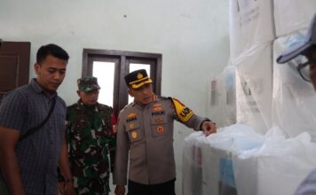 Pasca Pungut dan Hitung Suara Pilkada 2024, Polresta Banyuwangi Bersama Forkopimda Patroli ke PPK Pastikan Situasi Kondusif