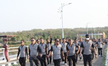 Sinergi Sejuk, Polres Nganjuk dan BWS Bengawan Solo Jalan Sehat di Bendungan Semantok