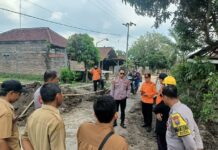 Kapolres Nganjuk Apresiasi Langkah Cepat Polsek Rejoso Tangani Jalan Ambles Penghubung Dua Desa