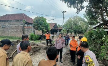 Kapolres Nganjuk Apresiasi Langkah Cepat Polsek Rejoso Tangani Jalan Ambles Penghubung Dua Desa
