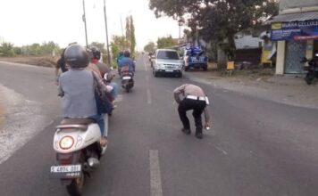 Kecelakaan Maut di Jombang Pasutri Boncengan Motor Tewas Usai Terlindas Truk